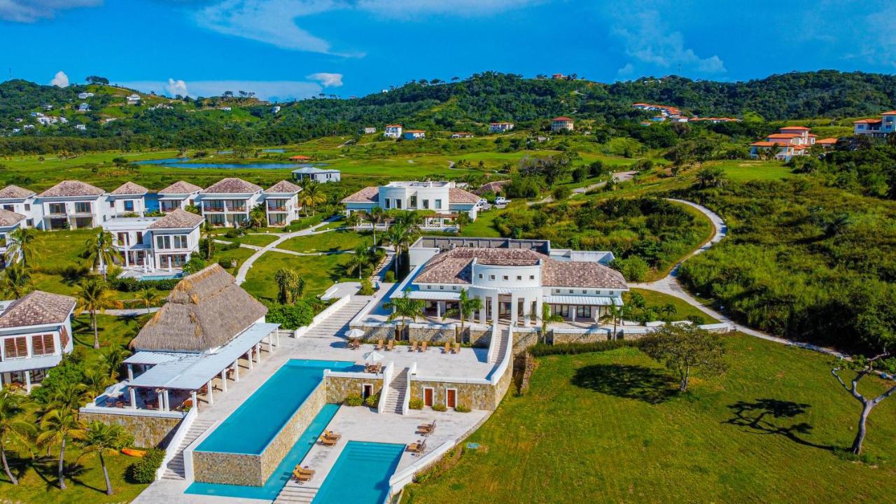 Las Verandas Hotel & Villas First Bight 외부 사진