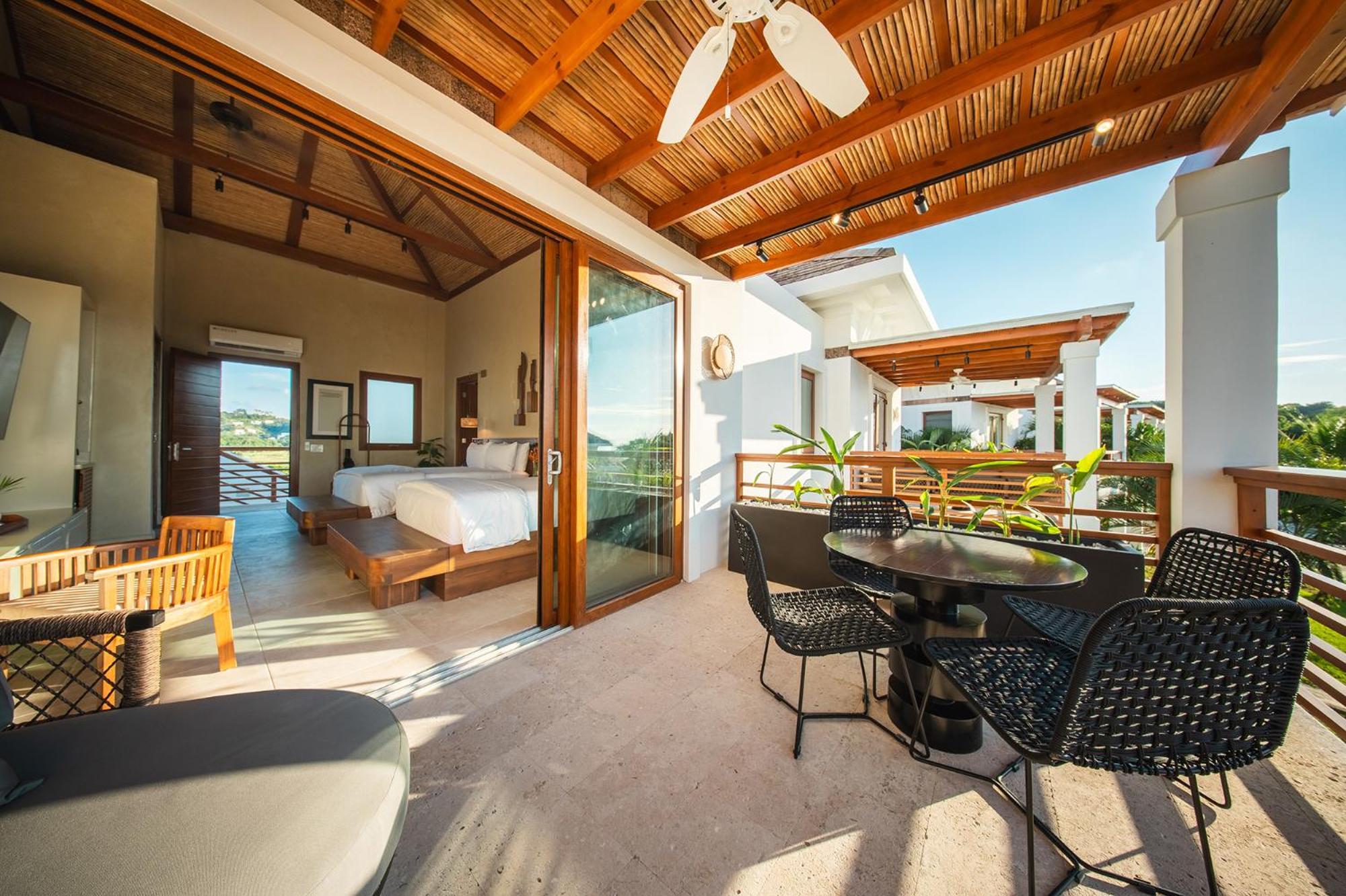 Las Verandas Hotel & Villas First Bight 외부 사진