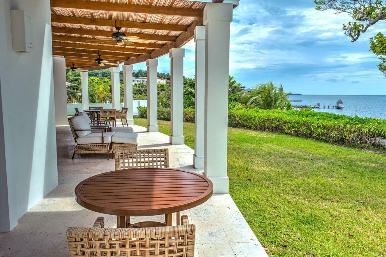 Las Verandas Hotel & Villas First Bight 외부 사진